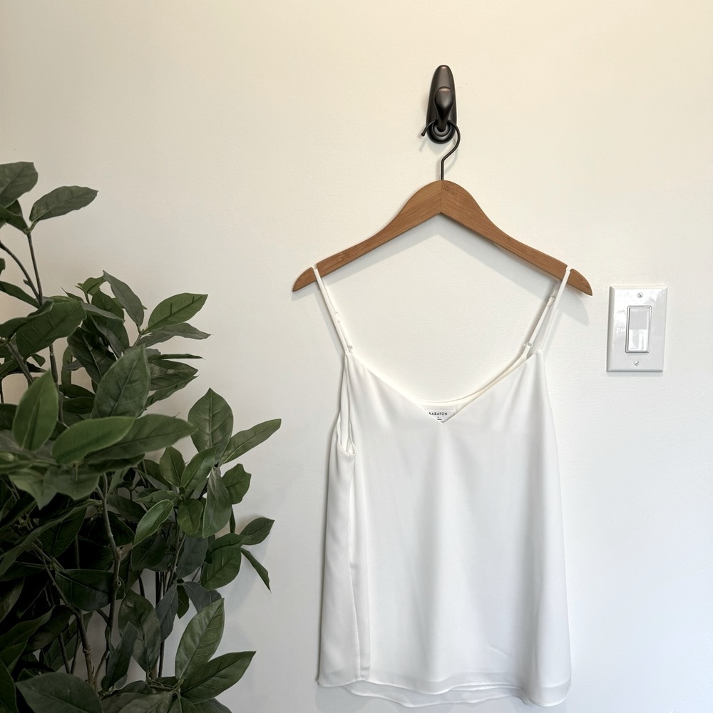 Aritzia Babaton Everly Flowy Camisole Tank Size S